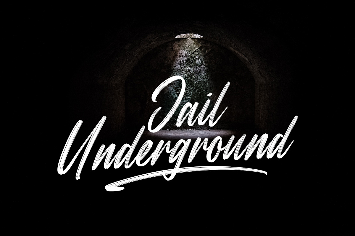 Battrayer Rough Font - Image 4