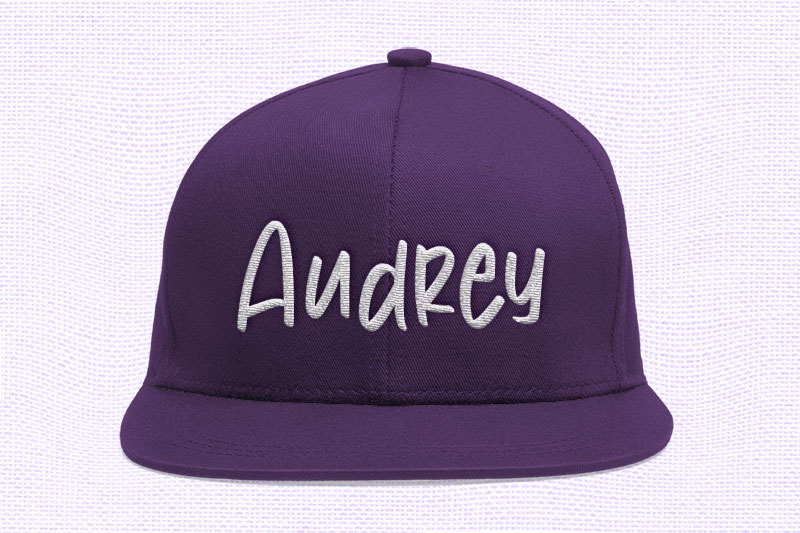 Grandest Embroidery Handwritten Font